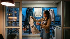 Secar roupa no varal parece simples, mas estes detalhes aceleram a secagem e evitam mofo